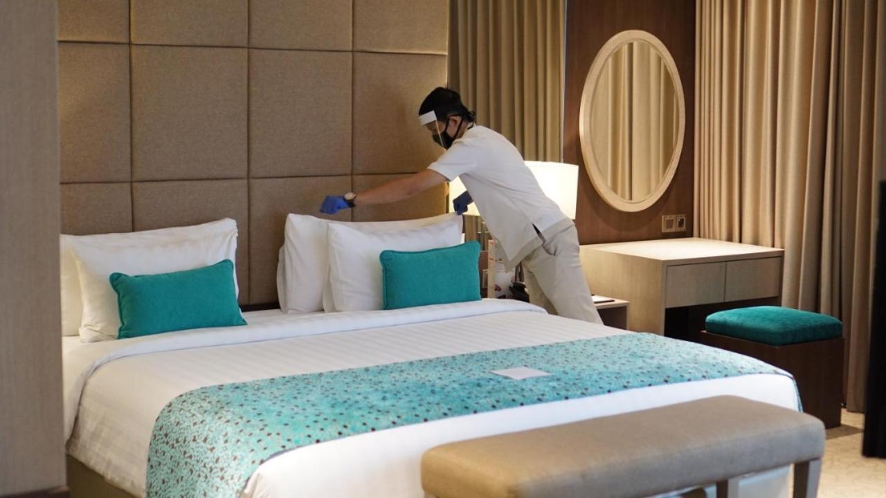 BW Luxury Hotel Jambi Exterior photo
