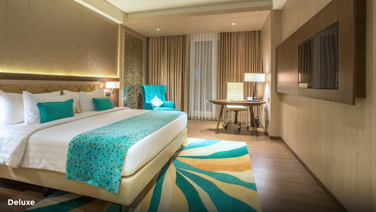 BW Luxury Hotel Jambi Exterior photo